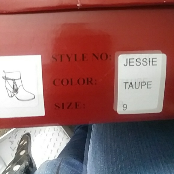 NEW By Love Athena - Swede Camel Short Boot - Picture 6 of 7